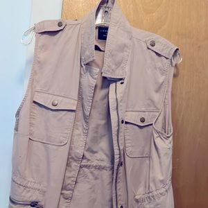 Love Tree- Size L- Salmon colored vest